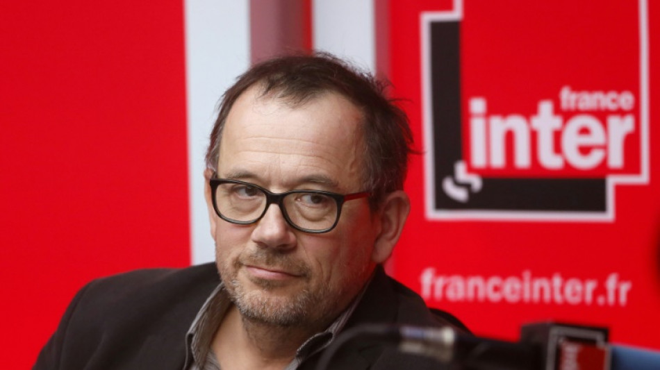 De LFI &agrave; l'extr&ecirc;me droite, concert de critiques contre deux journalistes accus&eacute;s de "complot" avec le PS