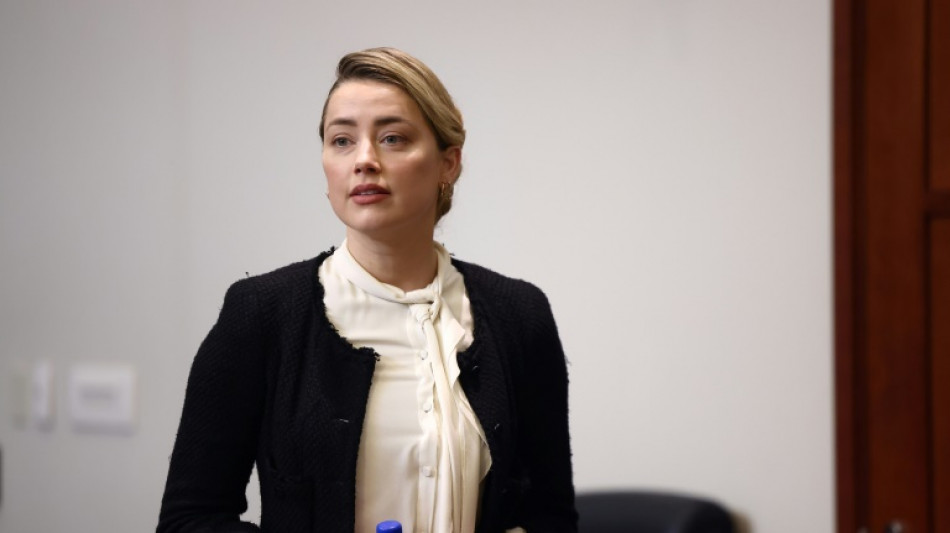 Amber Heard raconte &agrave; la barre les "beuveries" et sc&egrave;nes de violence avec Johnny Depp