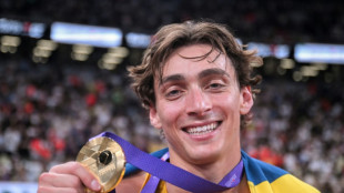 Duplantis logra su tercer oro mundial seguido y eleva su r&eacute;cord a 6,30 m
