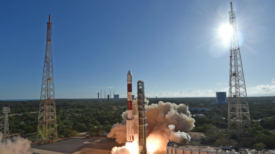 Índia planeja voo espacial tripulado para 2027