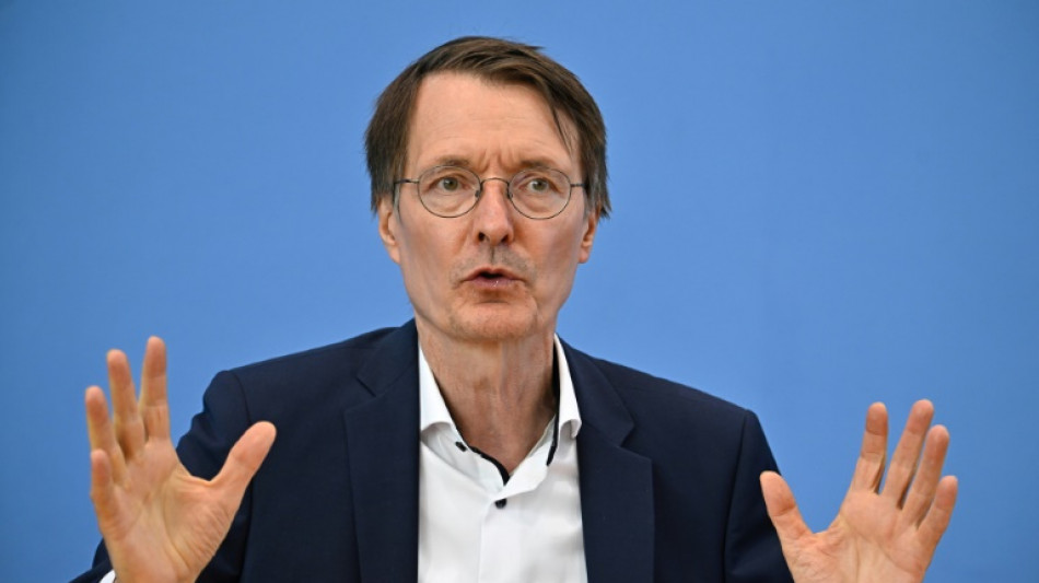 Lauterbach fordert Pharma-Gro&szlig;handel zur Bevorratung von Kinderarzneien auf