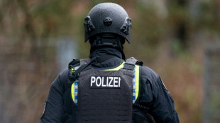 SEK st&uuml;rmt falsche Wohnung und verletzt Unbeteiligten in Bielefeld