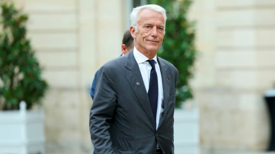 Retrait&eacute;s: le pr&eacute;sident du Medef appelle &agrave; supprimer l'abattement pour frais professionnels