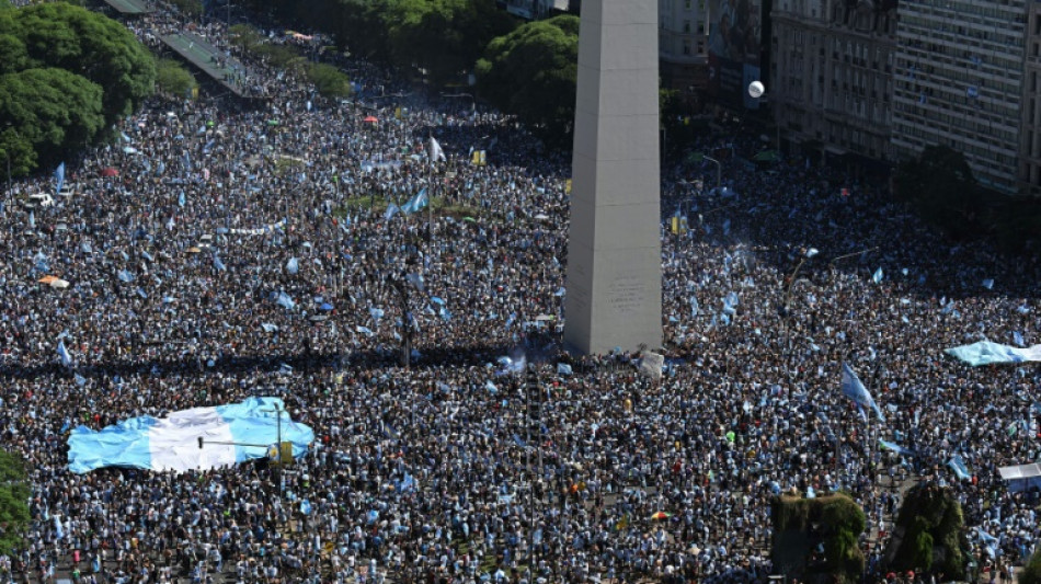 Mondial: pour les Argentins ivres de joie, gagner, comme souffrir, c'&eacute;tait le "destin"