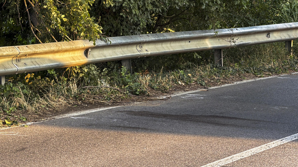 Agente morto dopo inseguimento a Milano, ritrovato il suv pirata