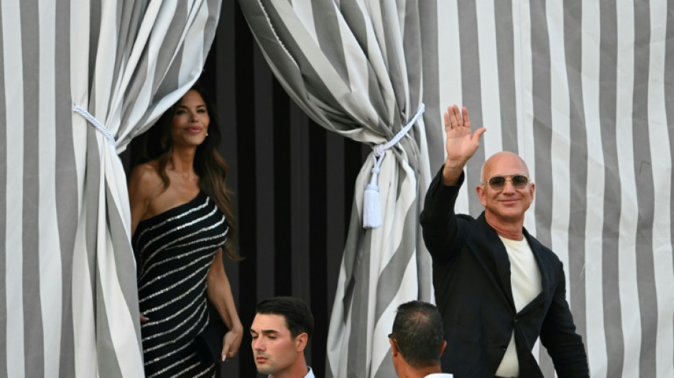 Hochzeitsg&auml;ste von Jeff Bezos und Lauren Sanchez treffen in Venedig ein