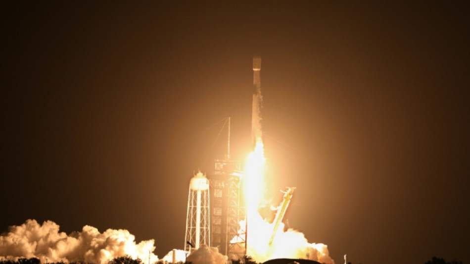 Wissenschaftler best&auml;tigen: Schrottteil von SpaceX-Rakete auf Mond eingeschlagen