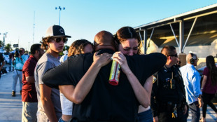 La tristeza se transforma en c&oacute;lera tras la matanza de 21 personas en escuela de Texas