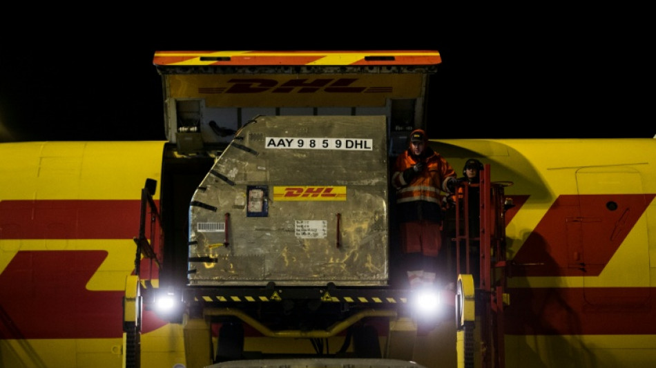 Medien: Russischer Geheimdienst soll hinter Paketbränden in Europa im Sommer stecken