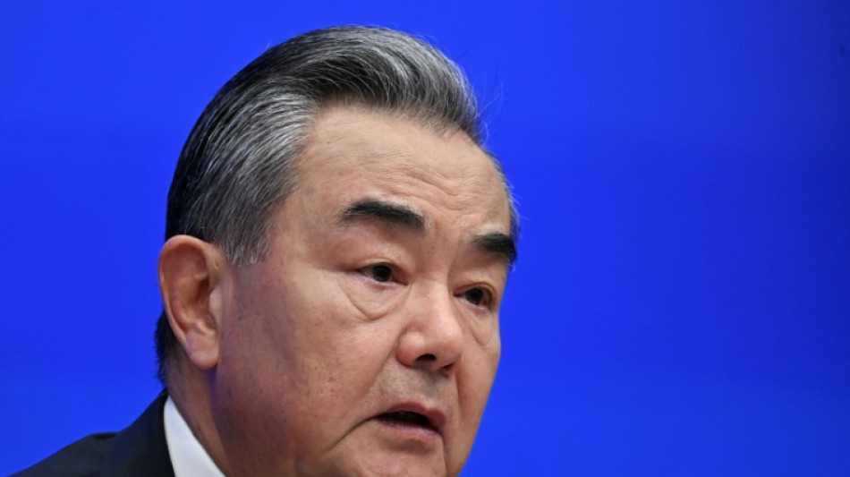 China rechaza "expansi&oacute;n desenfrenada de alianzas militares", dice ministro