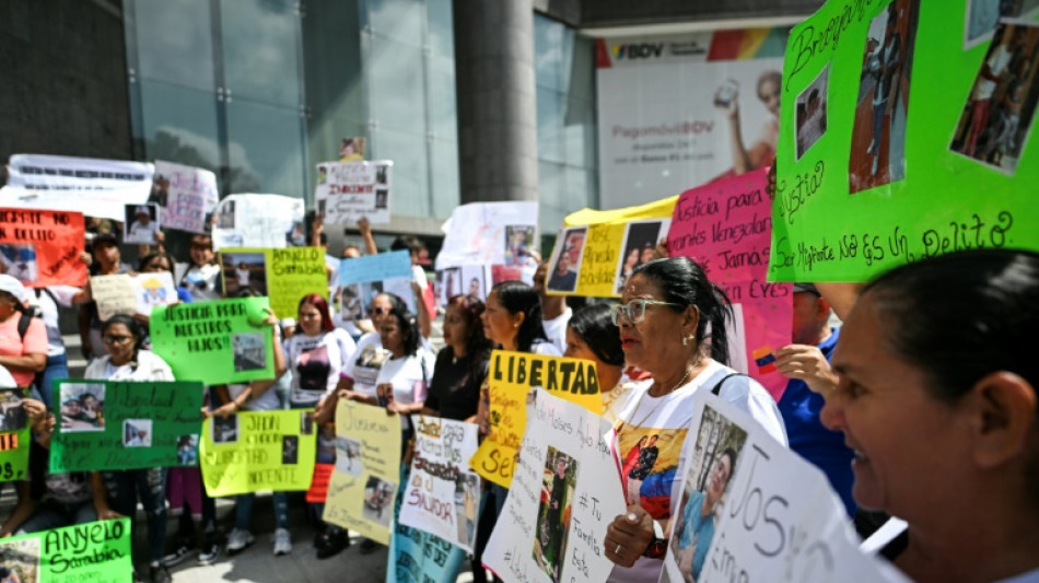 Familias piden a la ONU intervenir por venezolanos en EEUU deportados a El Salvador