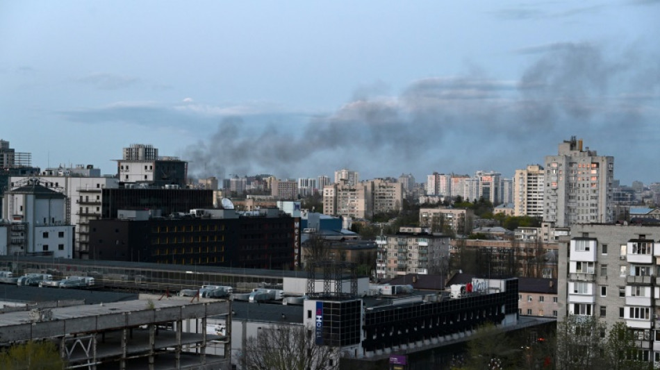 Ukraine: Kiev frapp&eacute;e en pleine visite du chef de l'ONU, l'Est et le Sud sous les bombes