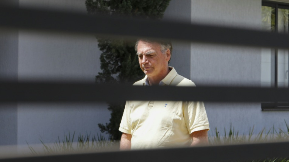 Moraes vota para condenar Bolsonaro e aliados em julgamento por trama golpista