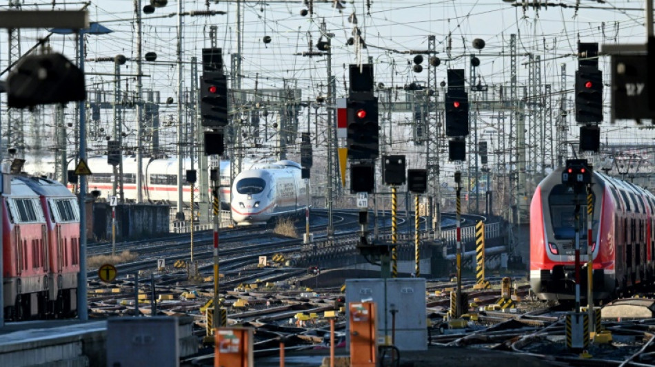 Brand an Bahnstrecke bei Hannover: Polizei schlie&szlig;t Anschlag nicht aus