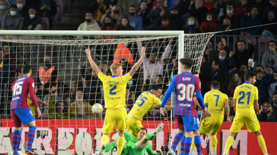 El C&aacute;diz asalta el Camp Nou y derrota 1-0 al Barcelona