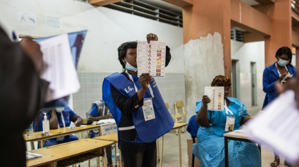 Bei Wahlen in Angola zeichnet sich Sieg von Pr&auml;sident Louren&ccedil;o ab