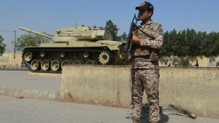 Miles de personas asisten al funeral del expresidente paquistan&iacute; Musharraf en Karachi