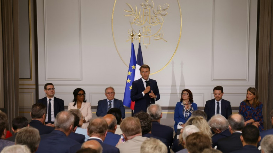 Macron will nach Unruhen Gesetz zur schnellen Beseitigung der Sch&auml;den