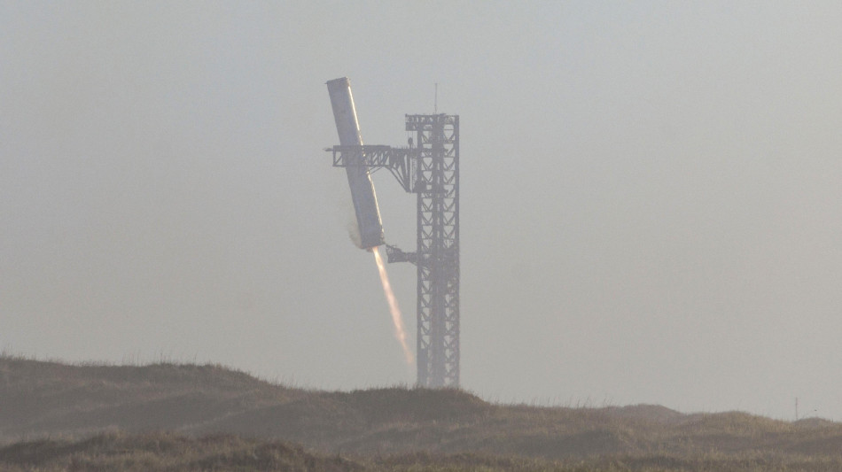 SpaceX, fra una settimana il decimo test di volo di Starship