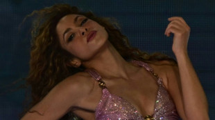 Shakira cancela show em Lima ap&oacute;s ser hospitalizada de emerg&ecirc;ncia