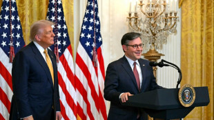 Trump exorta democratas a cederem para evitar paralisa&ccedil;&atilde;o do governo
