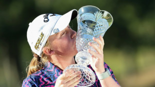 Dryburgh stays calm to win LPGA Japan Classic