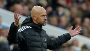 Man Utd given reality check as Villa begin Emery era in style