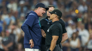 Las Grandes Ligas sancionan a un relevista y al entrenador de los Marineros por una pelea