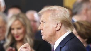 Arm&eacute;e &agrave; la fronti&egrave;re, attaque du droit d'asile et du droit du sol: Trump lance une vaste offensive anti-immigration