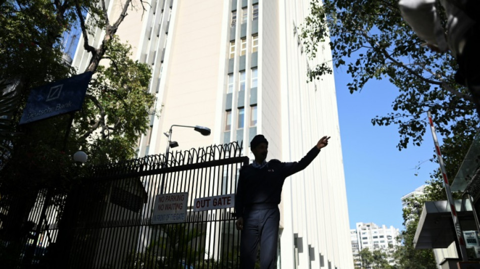 Segundo d&iacute;a de registros fiscales en la cadena televisiva BBC en India 
