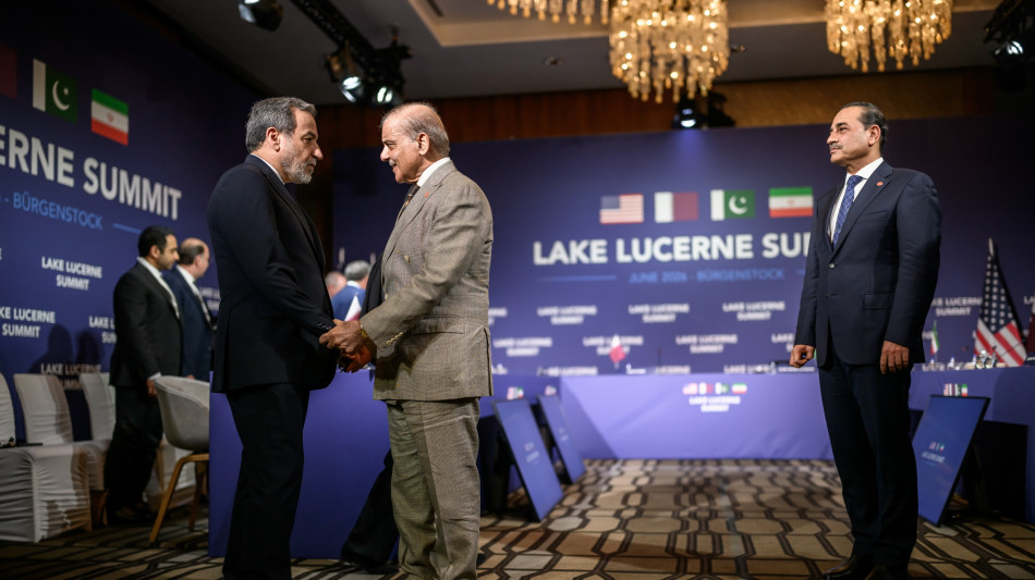 Media, fra Usa e Iran progressi su Hormuz, in Svizzera si &egrave; parlato si nucleare