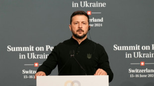 Ucr&acirc;nia busca plano de paz com apoio internacional para apresentar &agrave; R&uacute;ssia