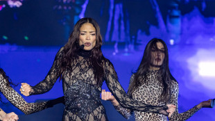 Capodanno a Napoli, piazza del Plebiscito gremita con Elodie e Serena Brancale