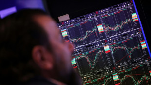 Wall Street ouvre en hausse, le march&eacute; gagne en assurance