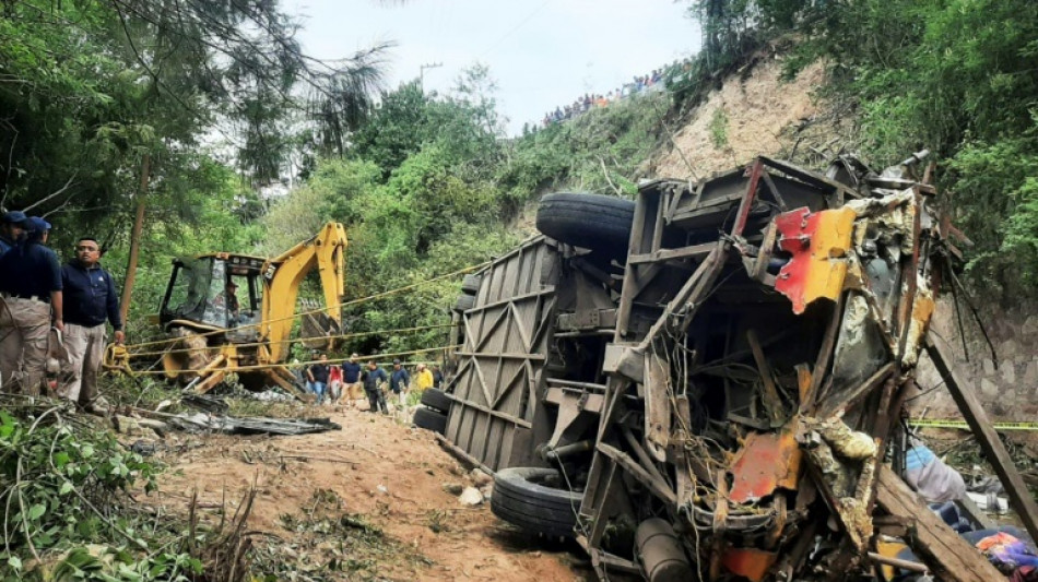 Mindestens 27 Tote bei schwerem Busungl&uuml;ck in Mexiko