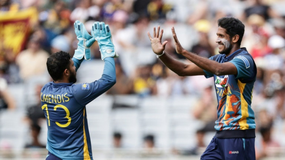 Karunaratne takes four scalps as New Zealand post 274 in first ODI