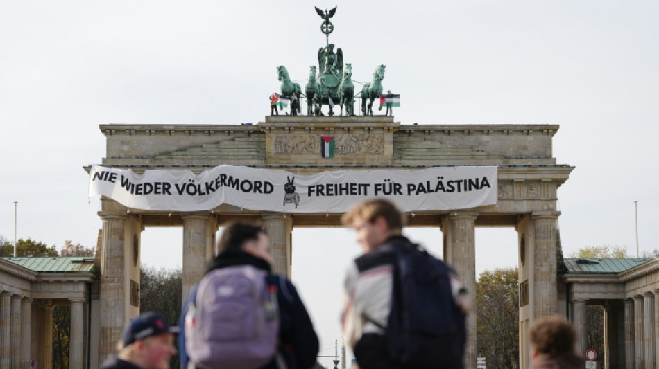 Protesta propalestina en Berl&iacute;n en la emblem&aacute;tica Puerta de Brandeburgo 