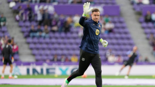 Barcelona retira bra&ccedil;adeira de capit&atilde;o de Ter Stegen