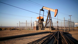Il petrolio sale a New York a 64,15 dollari
