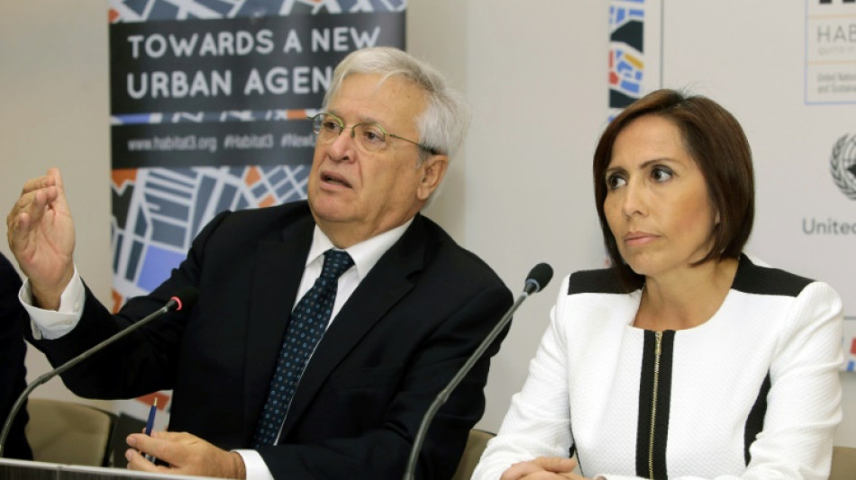 Una exministra de Ecuador condenada por corrupci&oacute;n escapa de la embajada argentina