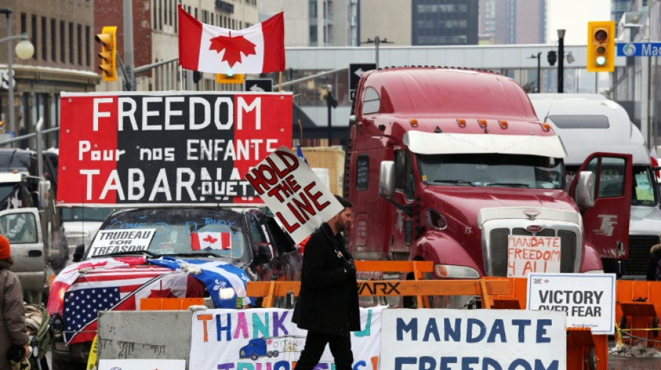 A Ottawa, des manifestants anti-restrictions sanitaires pr&ecirc;ts "&agrave; tout" pour leur "libert&eacute;"