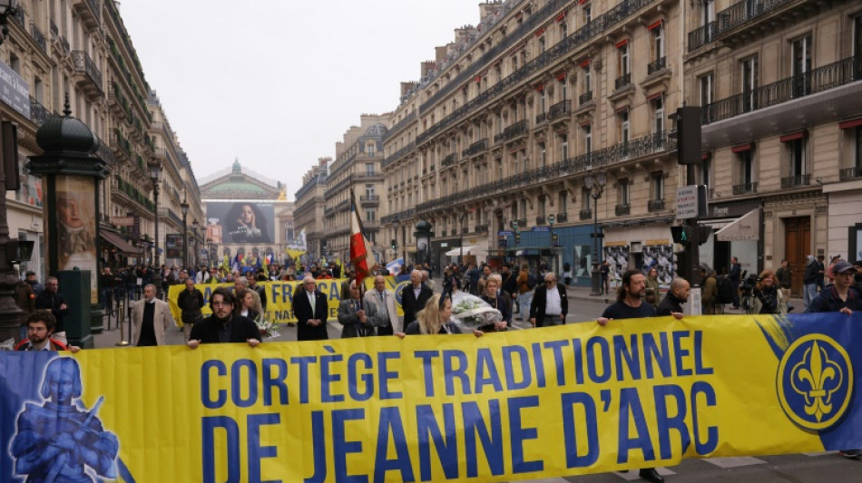 Environ 500 personnes comm&eacute;morent Jeanne d'Arc &agrave; l'appel de l'Action fran&ccedil;aise