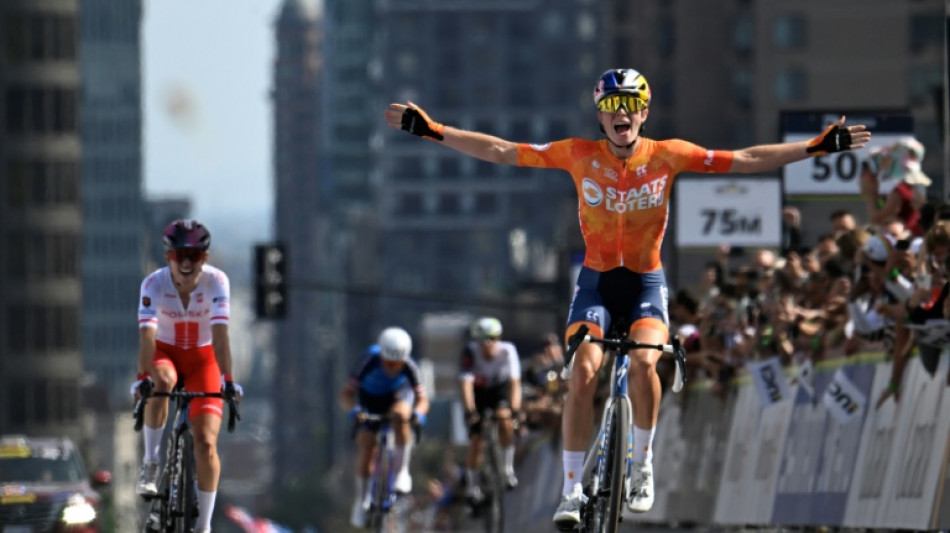 Vollering wins cycling road race world title