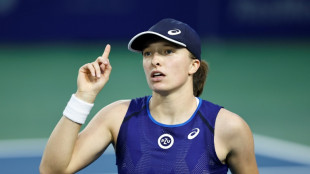 No.1 Swiatek rips Gauff to reach WTA San Diego semis
