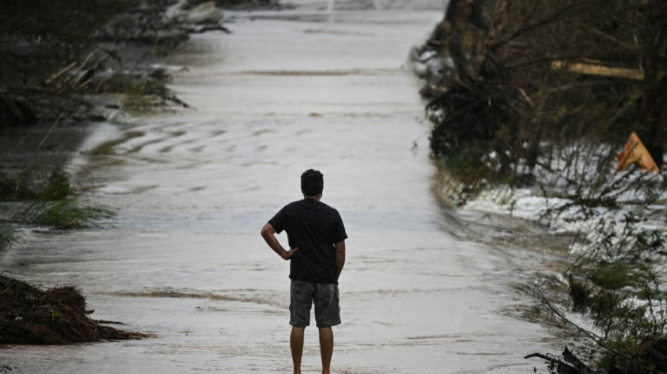 Inondations au Texas: 27 morts dans le camp d'été dévasté, près de 90 au total