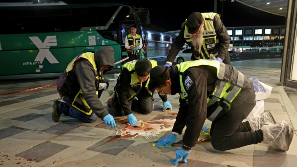 Quatre morts dans une attaque au couteau et &agrave; la voiture b&eacute;lier en Isra&euml;l