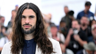 Oliver Laxe y Sergi López sorprenden con "Sirat", un paseo al borde de la vida y la muerte