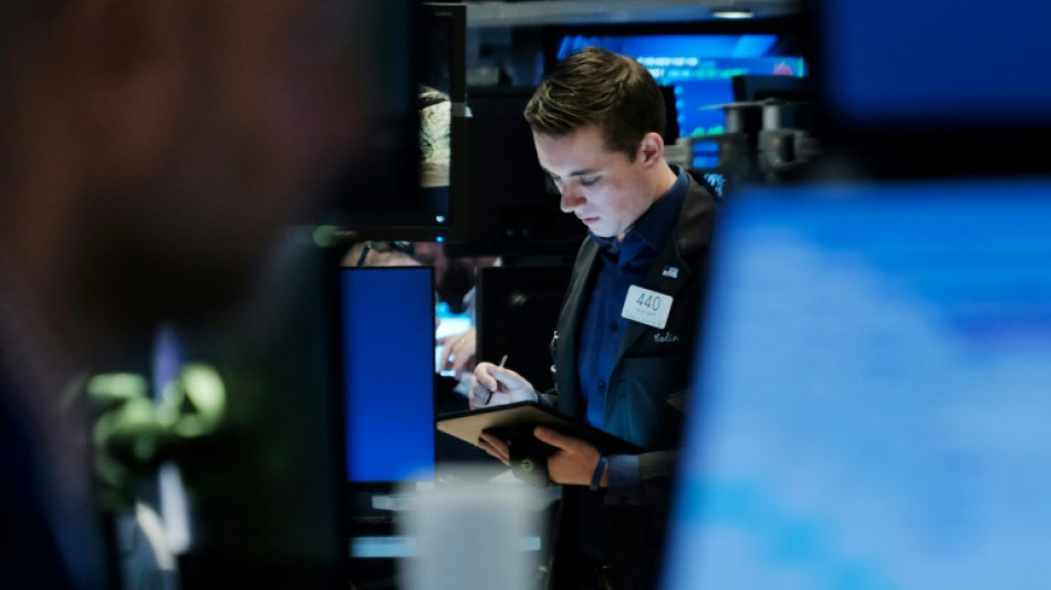 Wall Street termine en ordre dispers&eacute;, la tech l'emporte sur la consolidation