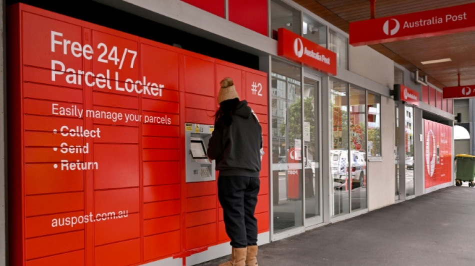 Estados Unidos acabam com isenções tarifárias para pacotes pequenos