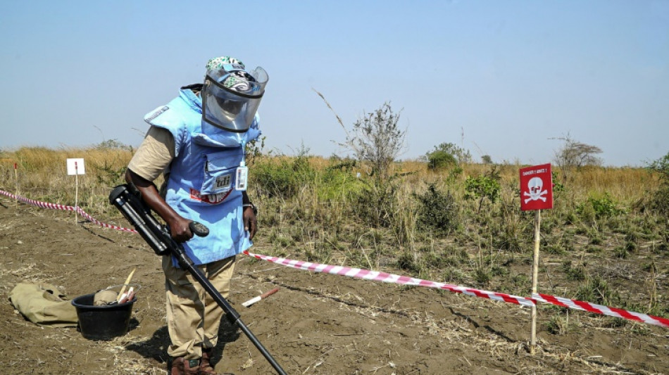 Tras a&ntilde;os de guerra, los sudaneses del sur siguen temiendo los territorios minados